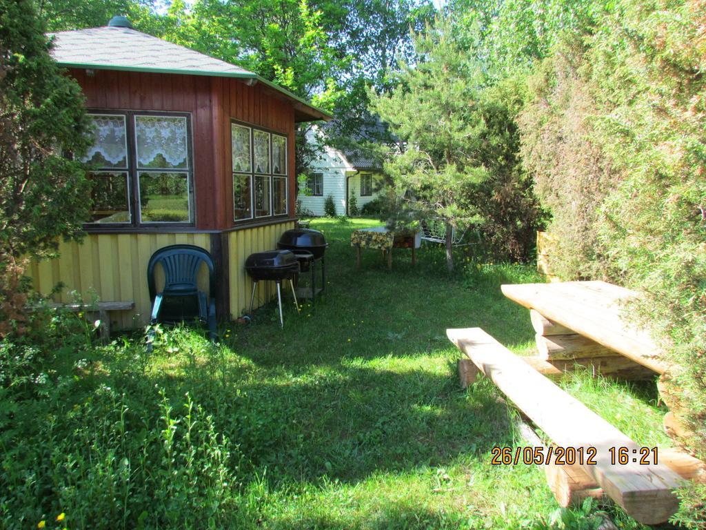Tonise Holiday Houses Lilbi  الغرفة الصورة